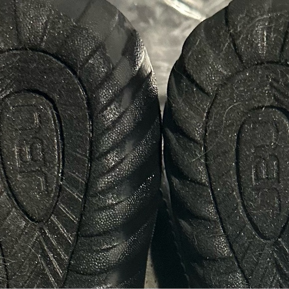 JBU Women's Flats in Cream and Gray - Picture 9 of 13